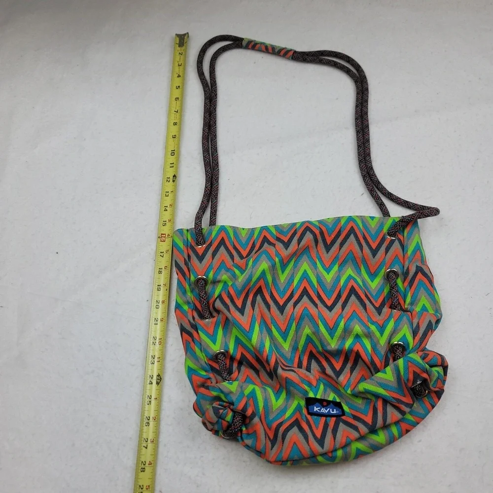 KAVU Rope Shoulder Bag Crossbody‎ Purse Aztec Geometric Pattern Zip Pockets